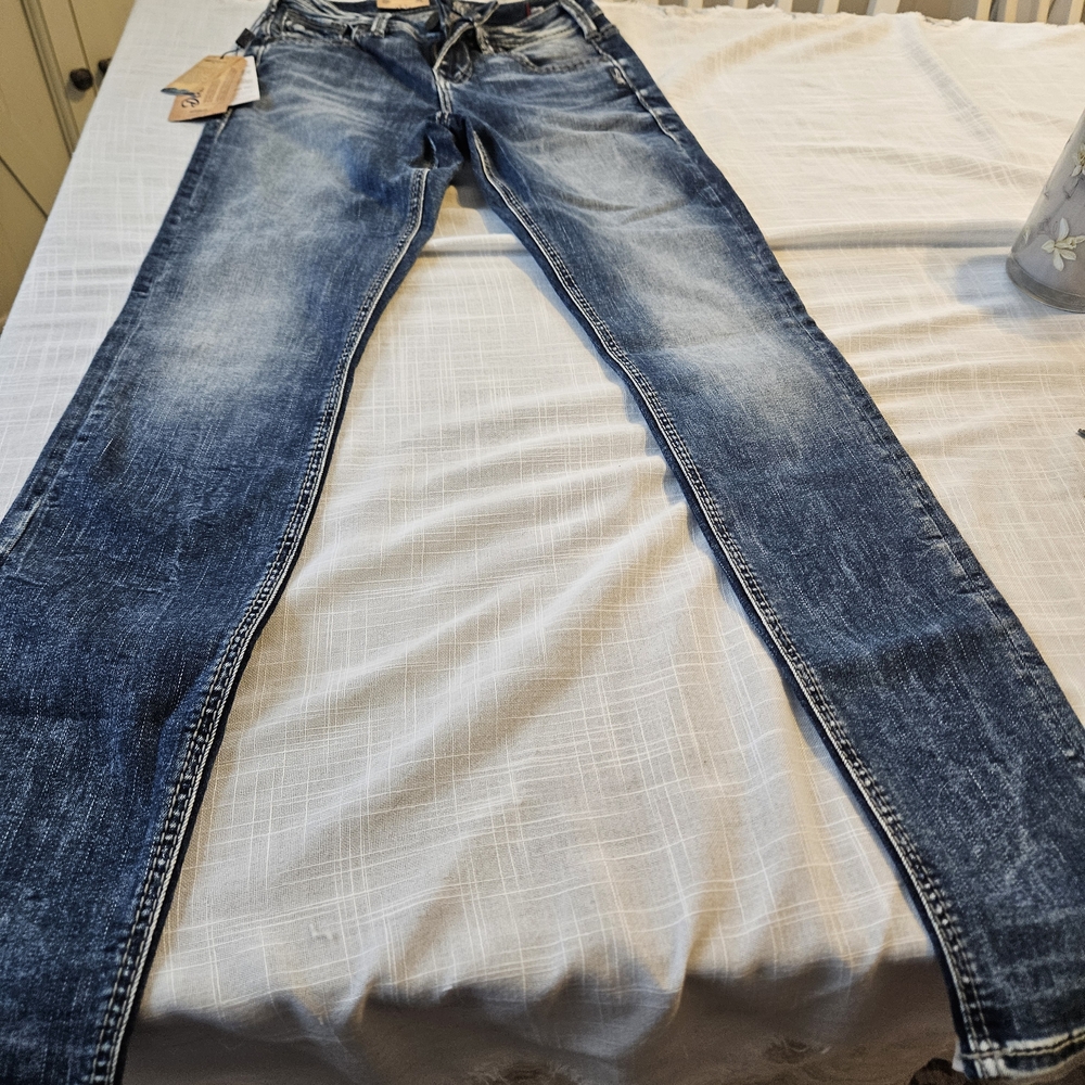 Silver Jeans Women NWT Suki High Waist Skinny Leg Relaxed Hip & Leg